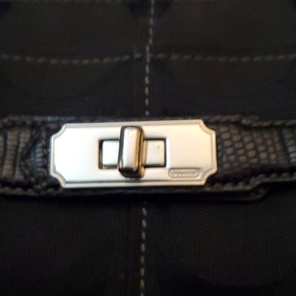 Coach Bag - Picture 2 of 7